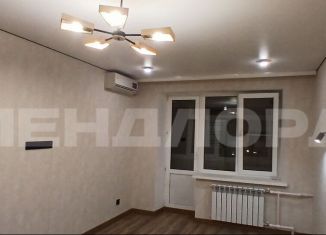 Продам 1-ком. квартиру, 31 м2, Азов, Черноморский переулок, 68