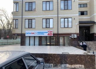 Продается торговая площадь, 90 м2, Избербаш, улица Г. Гамидова, 81Г