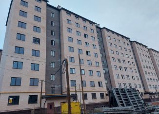 Продаю 1-ком. квартиру, 54 м2, Северная Осетия, улица Курсантов-Кировцев, 29