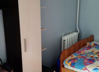 Сдам в аренду 1-ком. квартиру, 28 м2, Волжский, улица Наримана Нариманова, 14