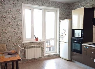 Сдается 2-ком. квартира, 60 м2, Хабаровский край, Алексеевская улица, 40А