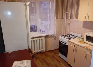 Сдаю в аренду 1-ком. квартиру, 30 м2, Омск, Моторная улица, 10