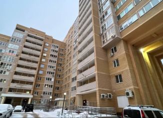 Продам 3-ком. квартиру, 94.8 м2, Оренбург, Пролетарская улица, 288/2, Промышленный район