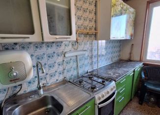 Продается 3-комнатная квартира, 60 м2, Симферополь, улица Маршала Жукова, 27, Железнодорожный район