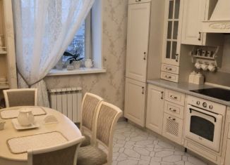 Сдается 2-ком. квартира, 63 м2, Москва, улица Толбухина, 13к1