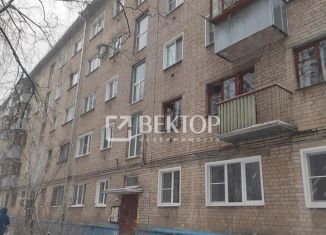 Продается двухкомнатная квартира, 45 м2, Иваново, улица Дунаева, 42