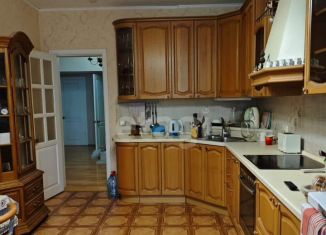 Аренда 3-комнатной квартиры, 90 м2, Екатеринбург, улица Крауля, 2, метро Динамо