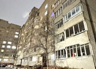 Продажа трехкомнатной квартиры, 65.3 м2, Новочебоксарск, Ельниковский проезд, 3А