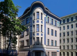 Продажа 2-комнатной квартиры, 66.1 м2, Москва, Поварская улица, 8/1к1, ЦАО