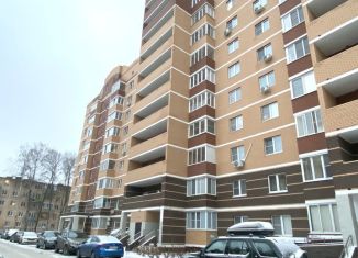 Продам 1-комнатную квартиру, 48 м2, Коломна, улица Дзержинского, 87Б