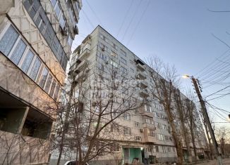 Продам четырехкомнатную квартиру, 87.9 м2, Астрахань, улица Аксакова, 10, Ленинский район