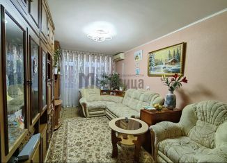 Продаю 2-ком. квартиру, 44 м2, Волгоградская область, улица Хользунова, 40