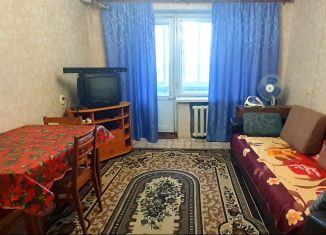 Сдается в аренду 2-ком. квартира, 47 м2, Балаково, проспект Героев, 3А