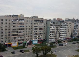 Сдается 2-ком. квартира, 70 м2, Тюмень, улица 50 лет Октября, 24