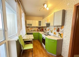 Продам 2-ком. квартиру, 55 м2, Березники, Ростовская улица, 4, ЖК Любимов