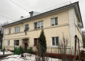 Продаю 2-ком. квартиру, 37 м2, Александров, Карабановский тупик, 20