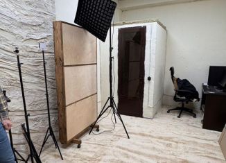 Сдам в аренду офис, 18 м2, Махачкала, улица Агабабова, 32, Кировский внутригородской район