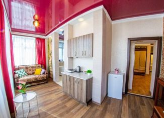 Сдам 1-ком. квартиру, 30 м2, Омск, улица Масленникова, 82