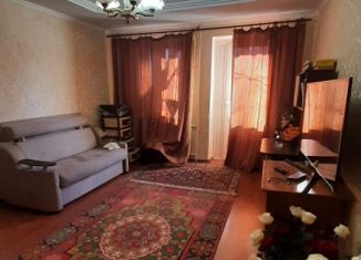 Продается 3-ком. квартира, 55 м2, Кабардино-Балкариия, улица Ногмова, 64