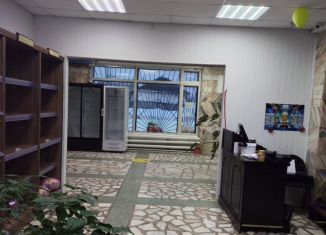 Сдается в аренду торговая площадь, 130 м2, поселок городского типа Козулька, Комсомольская улица, 112