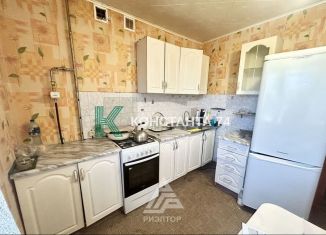 Продам 2-комнатную квартиру, 55.5 м2, посёлок Рощино, улица Ленина, 4