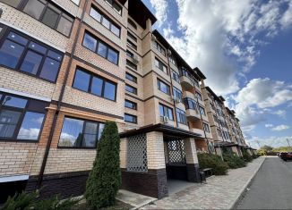 Продажа двухкомнатной квартиры, 67 м2, Курганинск, улица Розы Люксембург, 210