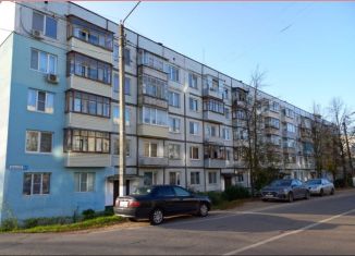 Продается 2-комнатная квартира, 46.1 м2, Наро-Фоминск, улица Шибанкова, 52