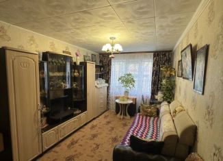 Продам 2-ком. квартиру, 52 м2, Москва, Школьная улица, 17