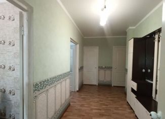 Двухкомнатная квартира в аренду, 65 м2, Старый Оскол, микрорайон Космос, 13