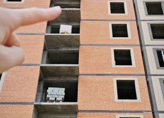 Продается 2-ком. квартира, 65 м2, Махачкала, улица Азизова, 5