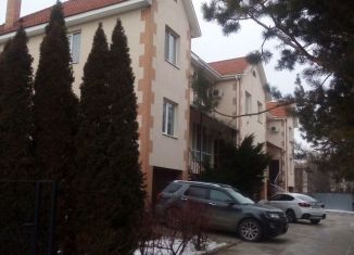 Сдаю в аренду таунхаус, 225 м2, Саратовская область, улица Алых Роз, 85