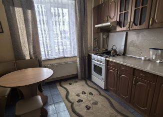 Сдам в аренду 2-ком. квартиру, 50 м2, Кострома, Индустриальная улица, 19