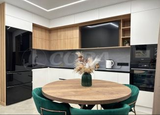 Продам 2-комнатную квартиру, 59.6 м2, Тюмень, улица Андрея Бушуева, 2, ЖК Клевер Парк