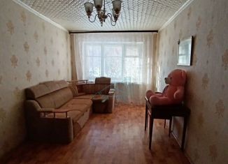 Продажа трехкомнатной квартиры, 54 м2, Гай, Советская улица, 3А