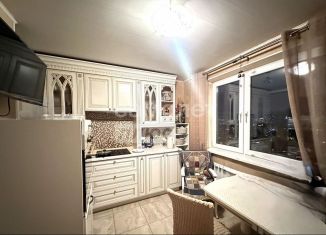 Продам 3-ком. квартиру, 74 м2, Москва, Можайское шоссе, 4к1, метро Кунцевская