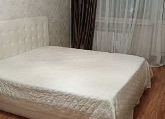 Сдам 2-ком. квартиру, 60 м2, Ставрополь, переулок Расковой, 3