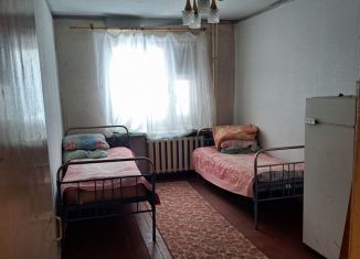 Продаю 2-ком. квартиру, 50 м2, Пермский край, улица Тюленина, 3