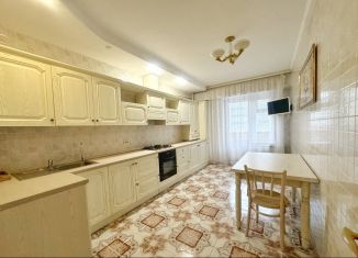 Продается 2-комнатная квартира, 65 м2, Чебоксары, проспект Максима Горького, 16