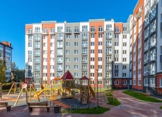 Продажа 2-комнатной квартиры, 52.6 м2, Калининград