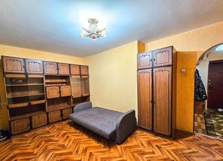 Сдается 1-ком. квартира, 33 м2, Обнинск, улица Комарова, 7