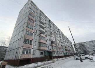 Продам 3-комнатную квартиру, 62.7 м2, Шарыпово, 6-й микрорайон, 44