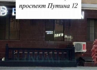 Продается торговая площадь, 90 м2, Грозный, проспект В.В. Путина, 12/65, Шейх-Мансуровский район