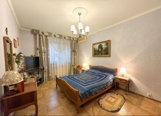 Продаю 3-комнатную квартиру, 110 м2, Москва, Просторная улица, 14к3