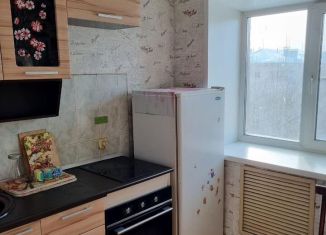 Продажа 2-ком. квартиры, 43 м2, Рубцовск, улица Дзержинского, 8