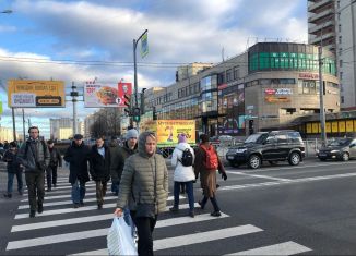 Сдаю в аренду торговую площадь, 10 м2, Санкт-Петербург, улица Ярослава Гашека, 5, метро Звёздная