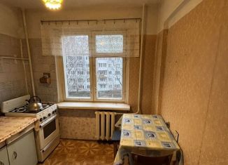 Продается 2-ком. квартира, 45 м2, Великий Новгород, Псковская улица, 18к2