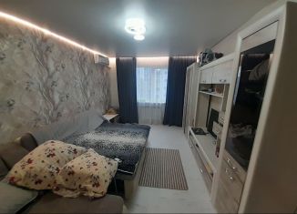 Продаю 1-ком. квартиру, 41 м2, Курск, улица Майский Бульвар, 19