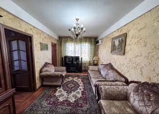 Продам 5-комнатную квартиру, 97 м2, Дагестан, улица Джамалутдина Атаева, 4А