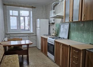 Продажа 4-ком. квартиры, 80 м2, Маркс, проспект Строителей, 39