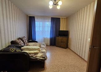 Продаю 1-ком. квартиру, 40 м2, Череповец, улица Раахе, 48Б